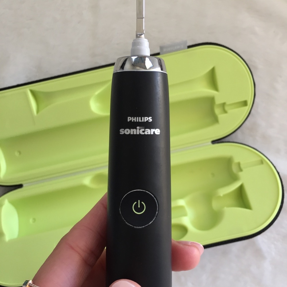 Phillips Sonicare diamondClean Electric Toothbrush